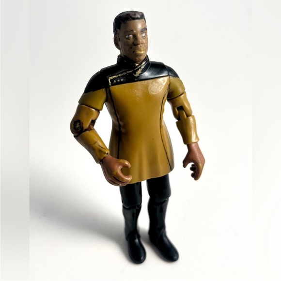 5 Vintage Star Trek Next Generation S6 1994 Action Figure 4-5” tall - Picture 2 of 13
